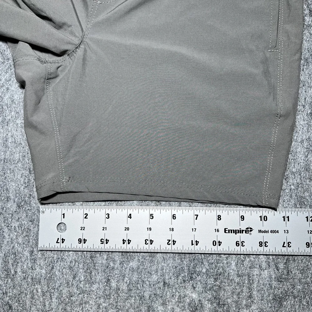 Birdie Bound Shorts Men Medium Gray 6.5